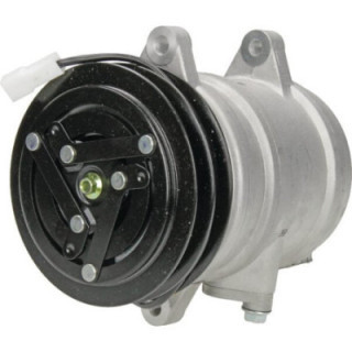 Sprężarka Valtra AGCO 4377730M4 - widok z przodu