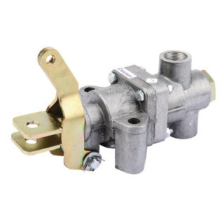 Zawór hamulcowy Zetor 956828 - widok z przodu