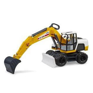 Koparka Bruder 03413 - widok z przodu