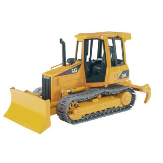 Spychacz gąsienicowy Caterpillar Bruder 02443 - widok z przodu