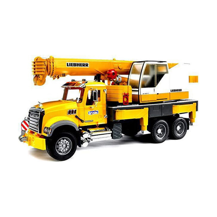 Ciężarówka z dźwigiem Liebherr Mack Granite Bruder 02818 - widok z przodu